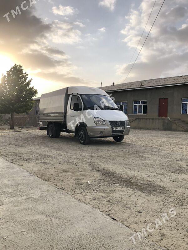Gaz Gazel 2015 - 220 000 TMT - Bäherden - img 2