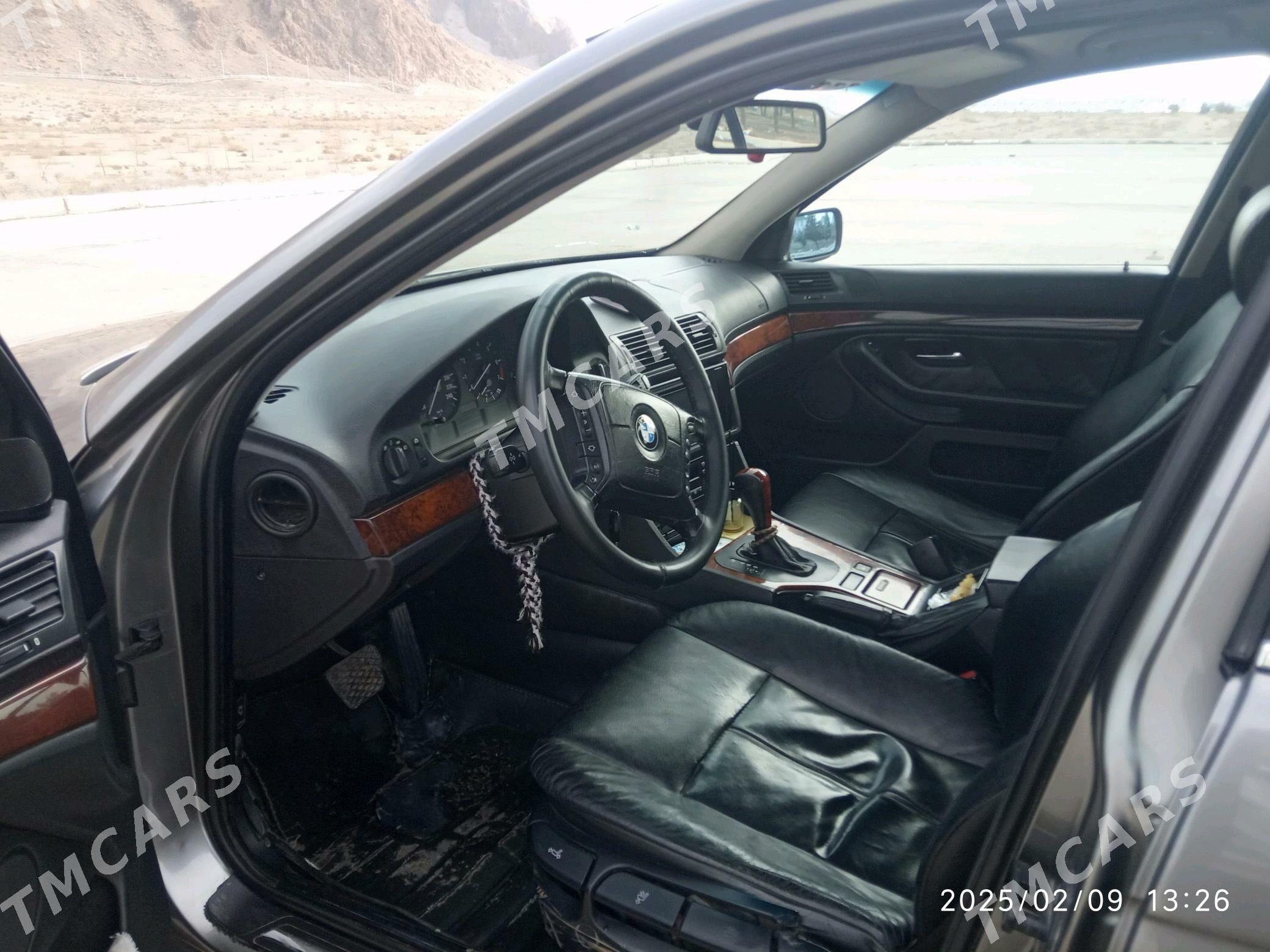 BMW E39 2003 - 120 000 TMT - Балканабат - img 6
