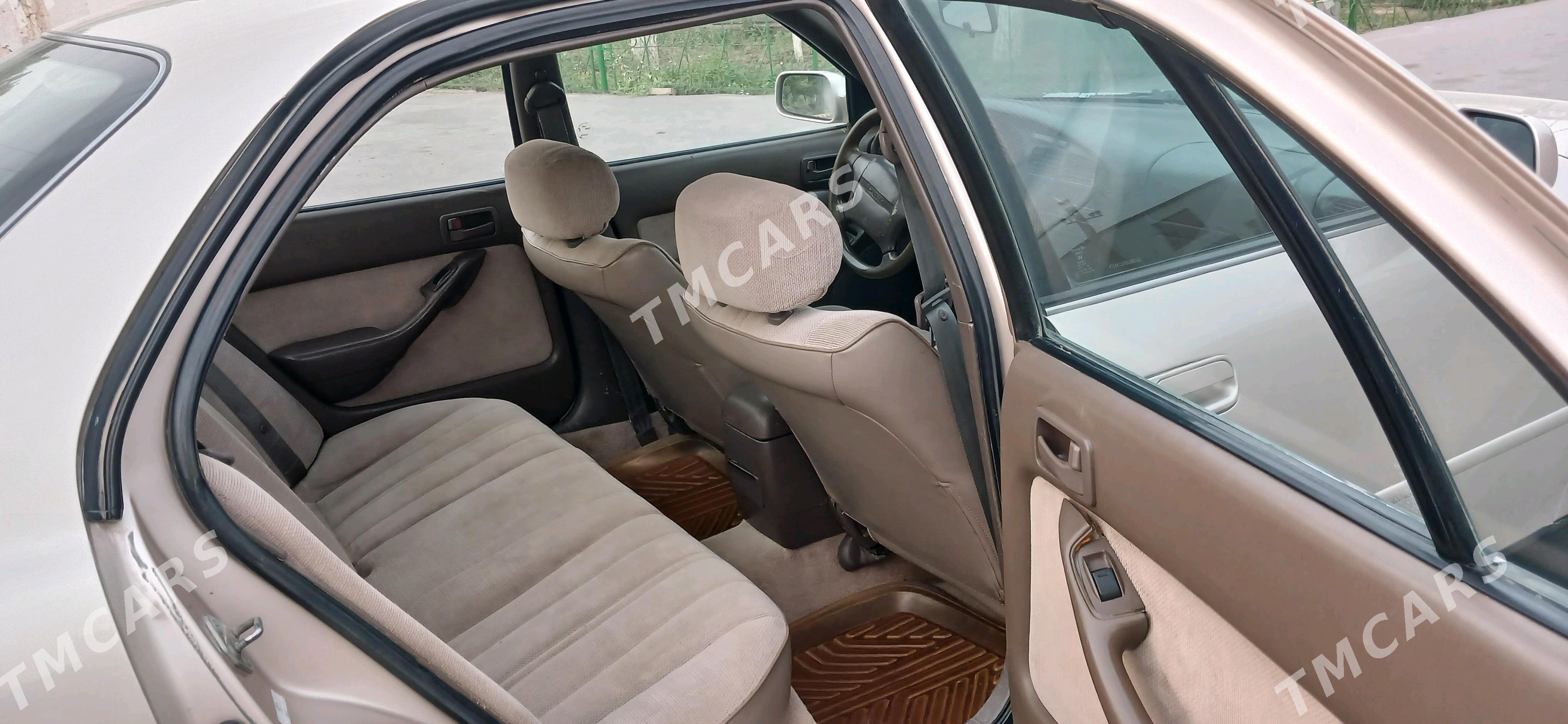 Toyota Camry 1995 - 90 000 TMT - Мары - img 3