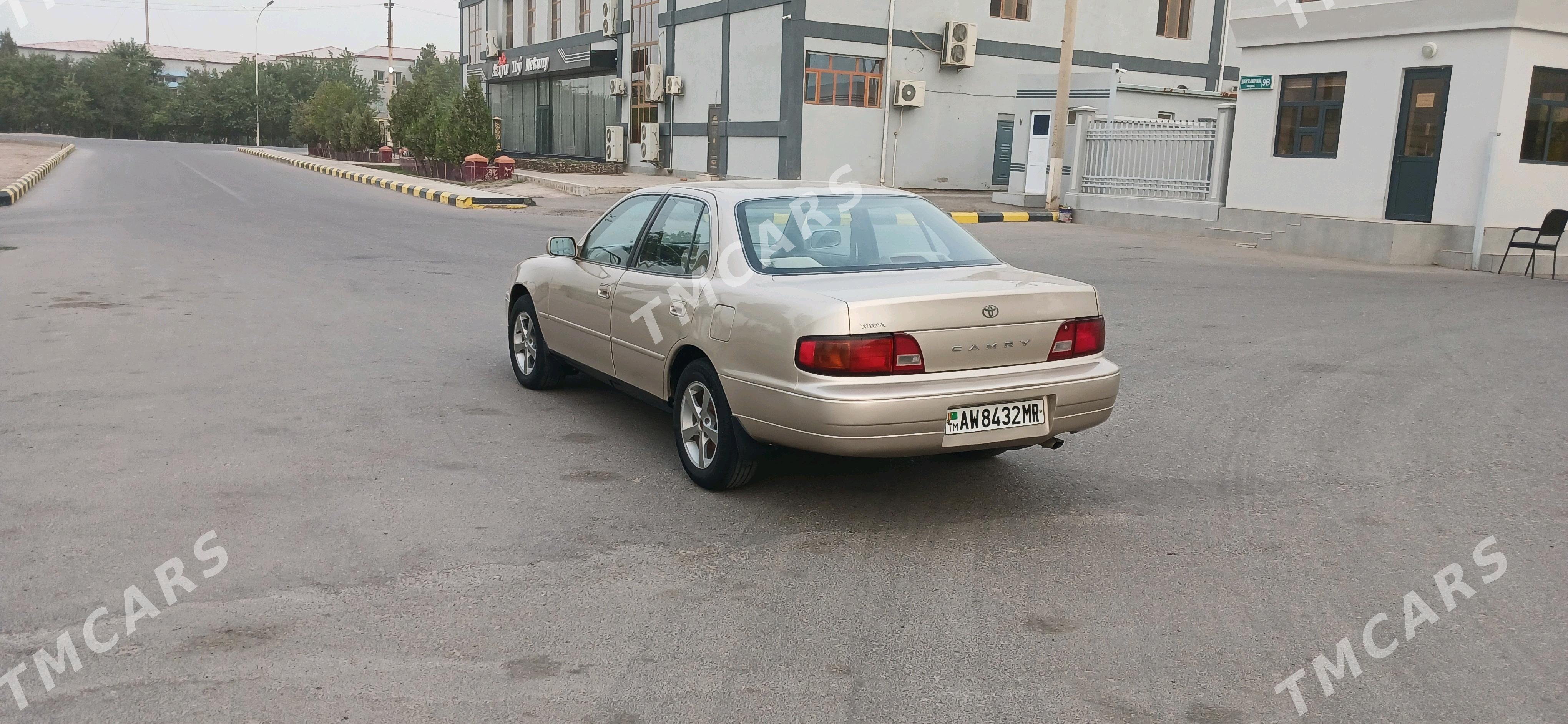 Toyota Camry 1995 - 90 000 TMT - Мары - img 7