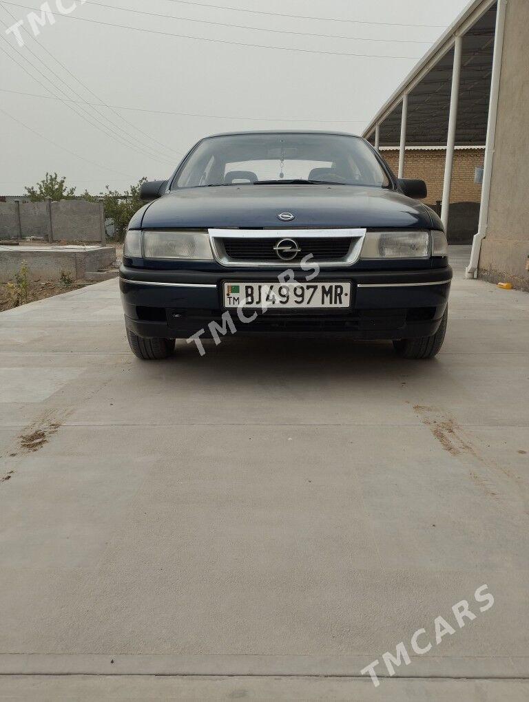 Opel Vectra 1991 - 30 000 TMT - Мары - img 4