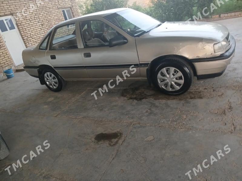 Opel Vectra 1990 - 26 000 TMT - Mary - img 6