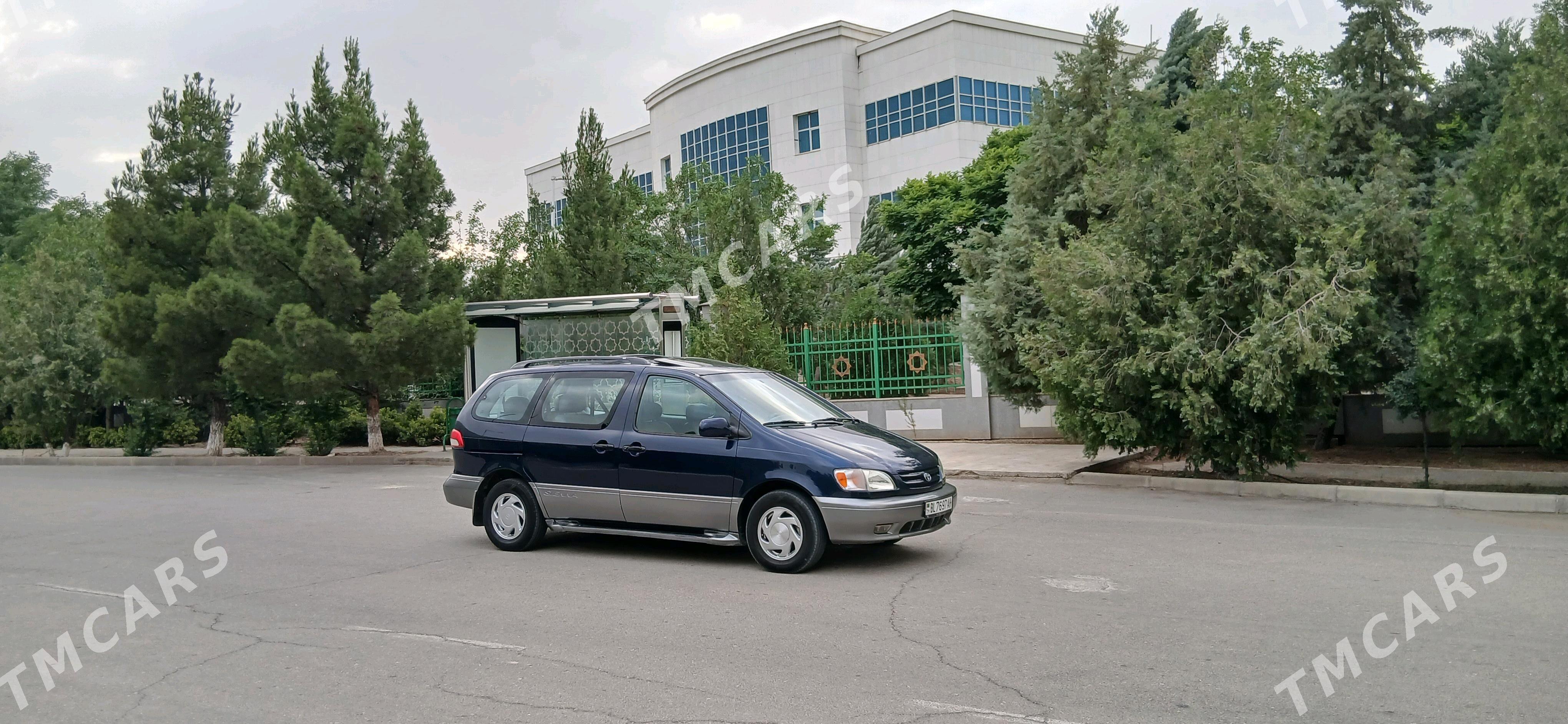 Toyota Sienna 2003 - 177 000 TMT - Бахарден - img 3