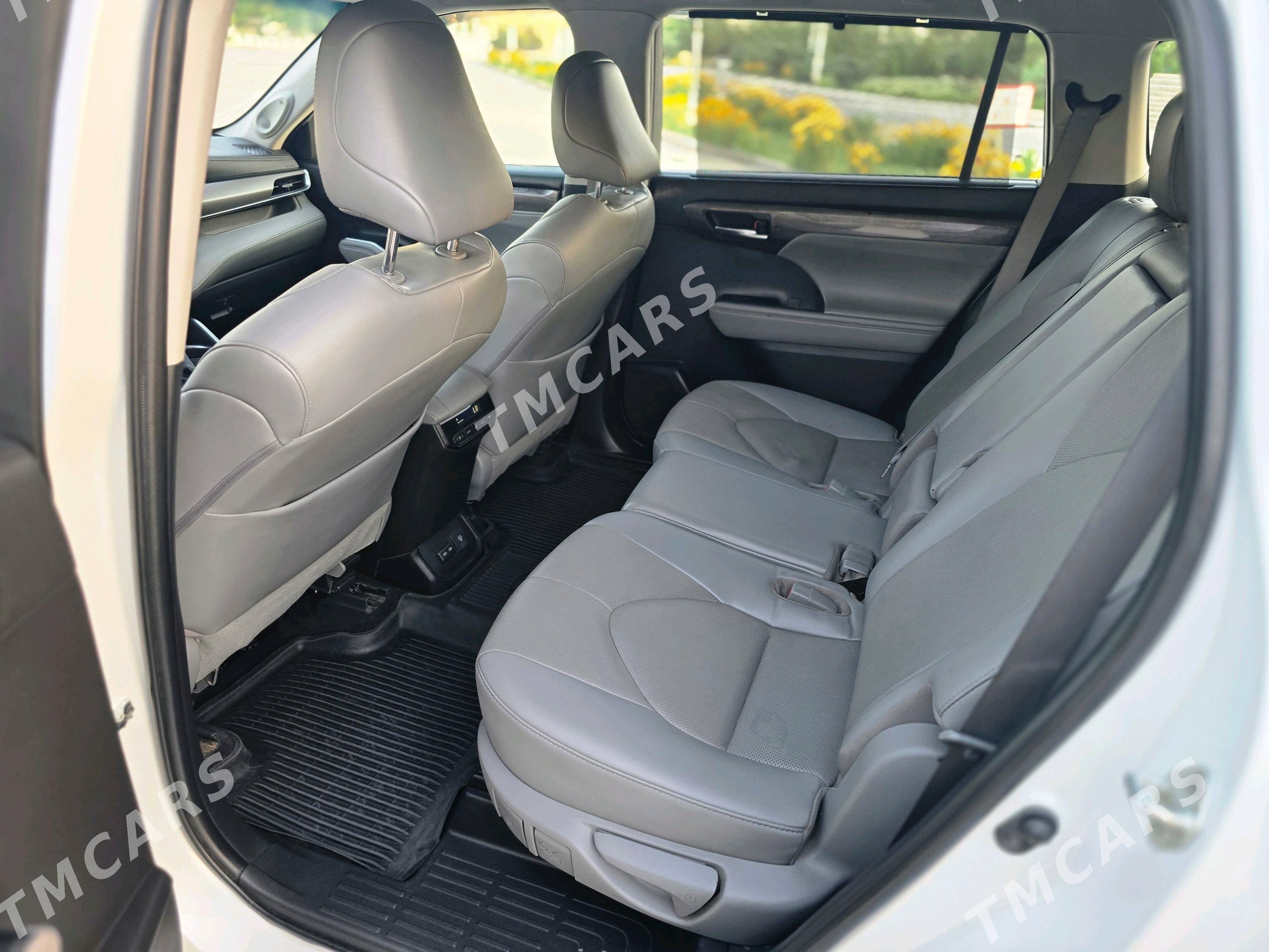 Toyota Highlander 2022 - 550 000 TMT - Türkmenabat - img 2