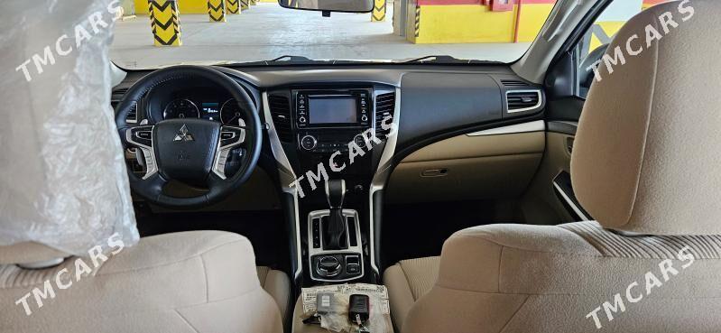 Mitsubishi Pajero 2019 - 370 000 TMT - Aşgabat - img 2
