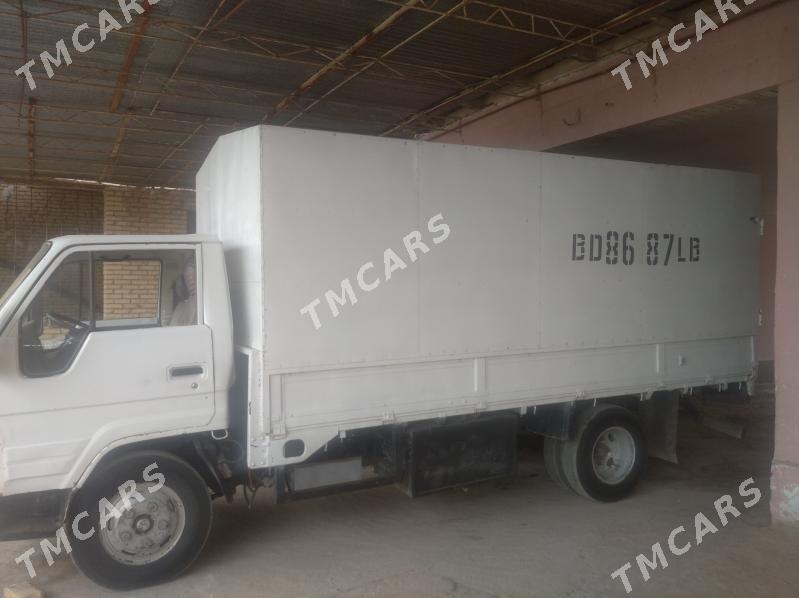 Toyota Dyna 1994 - 80 000 TMT - Чарджоу - img 4