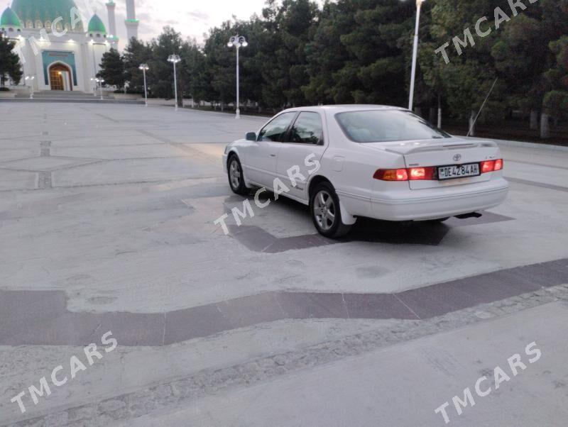 Toyota Camry 1998 - 112 000 TMT - Гёкдепе - img 3