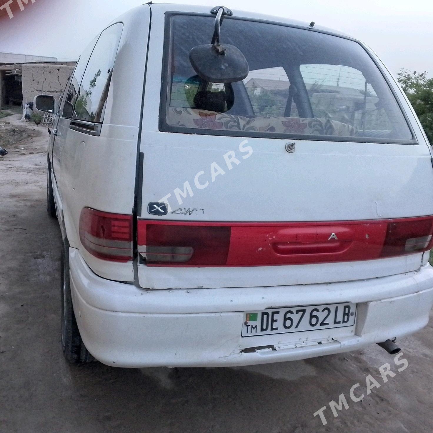 Toyota Previa 1992 - 40 000 TMT - Halaç - img 3