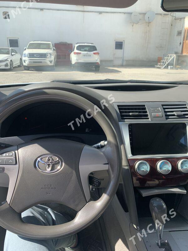 Toyota Camry 2010 - 120 000 TMT - Мары - img 8