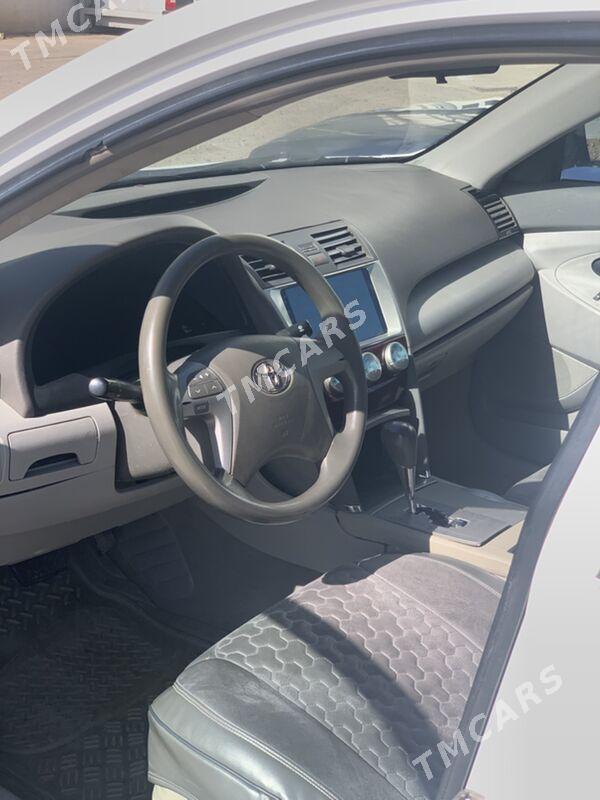 Toyota Camry 2010 - 120 000 TMT - Мары - img 7