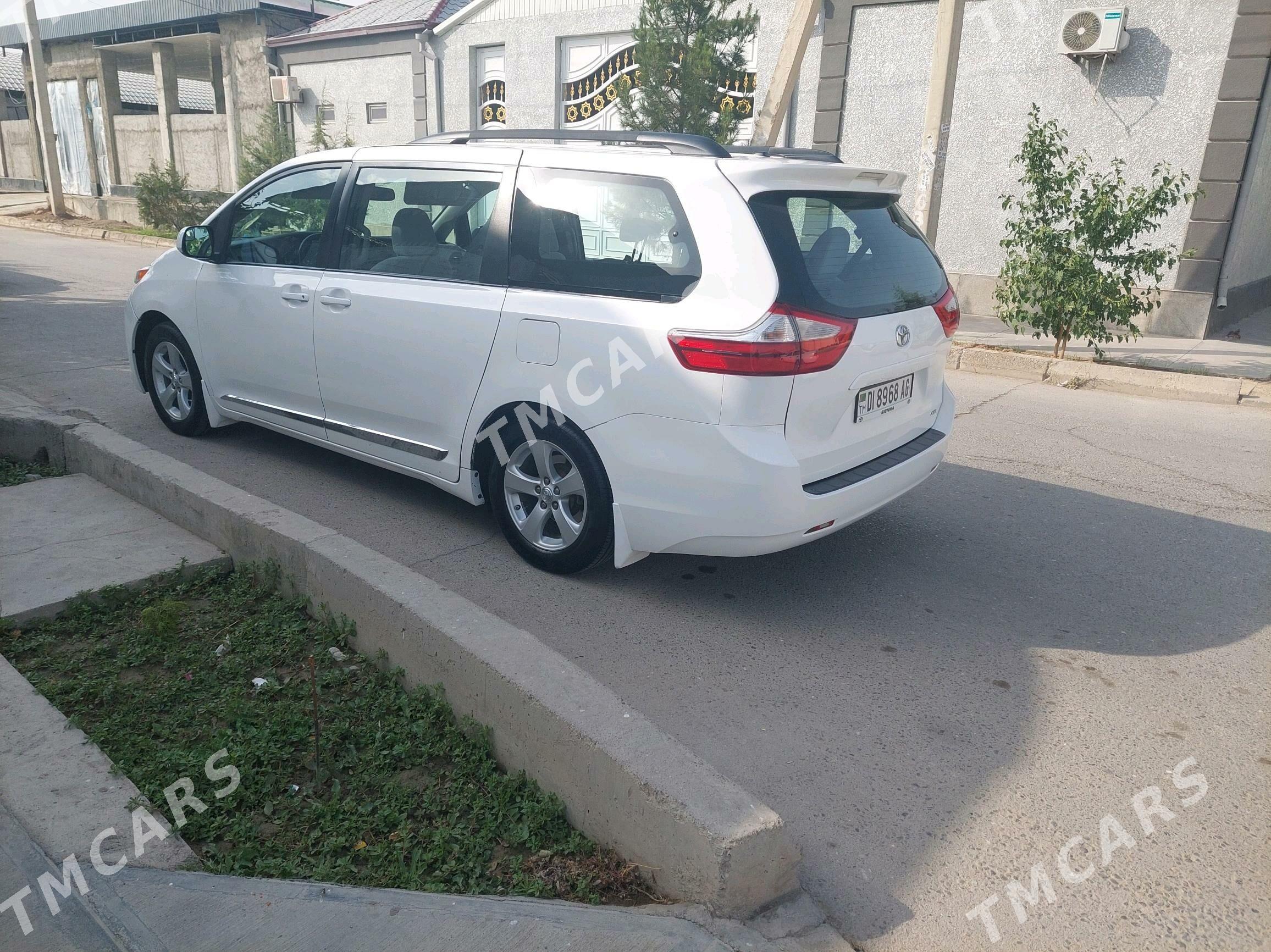 Toyota Sienna 2015 - 290 000 TMT - Aşgabat - img 2