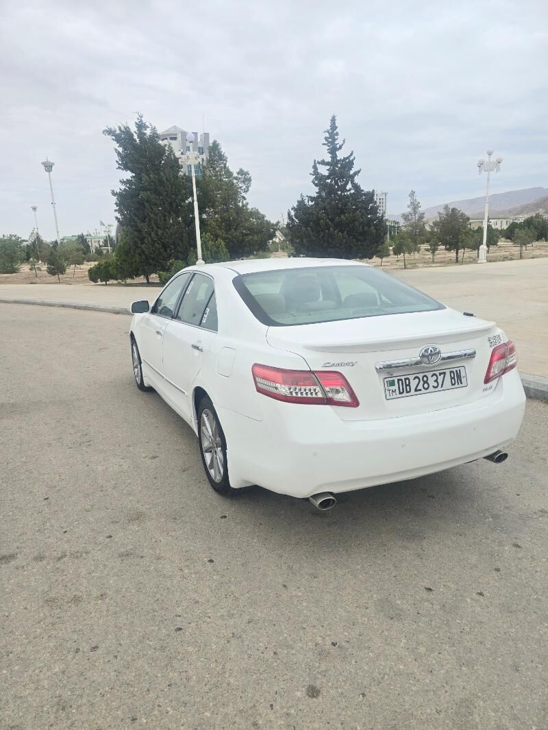 Toyota Camry 2010 - 165 000 TMT - Balkanabat - img 4