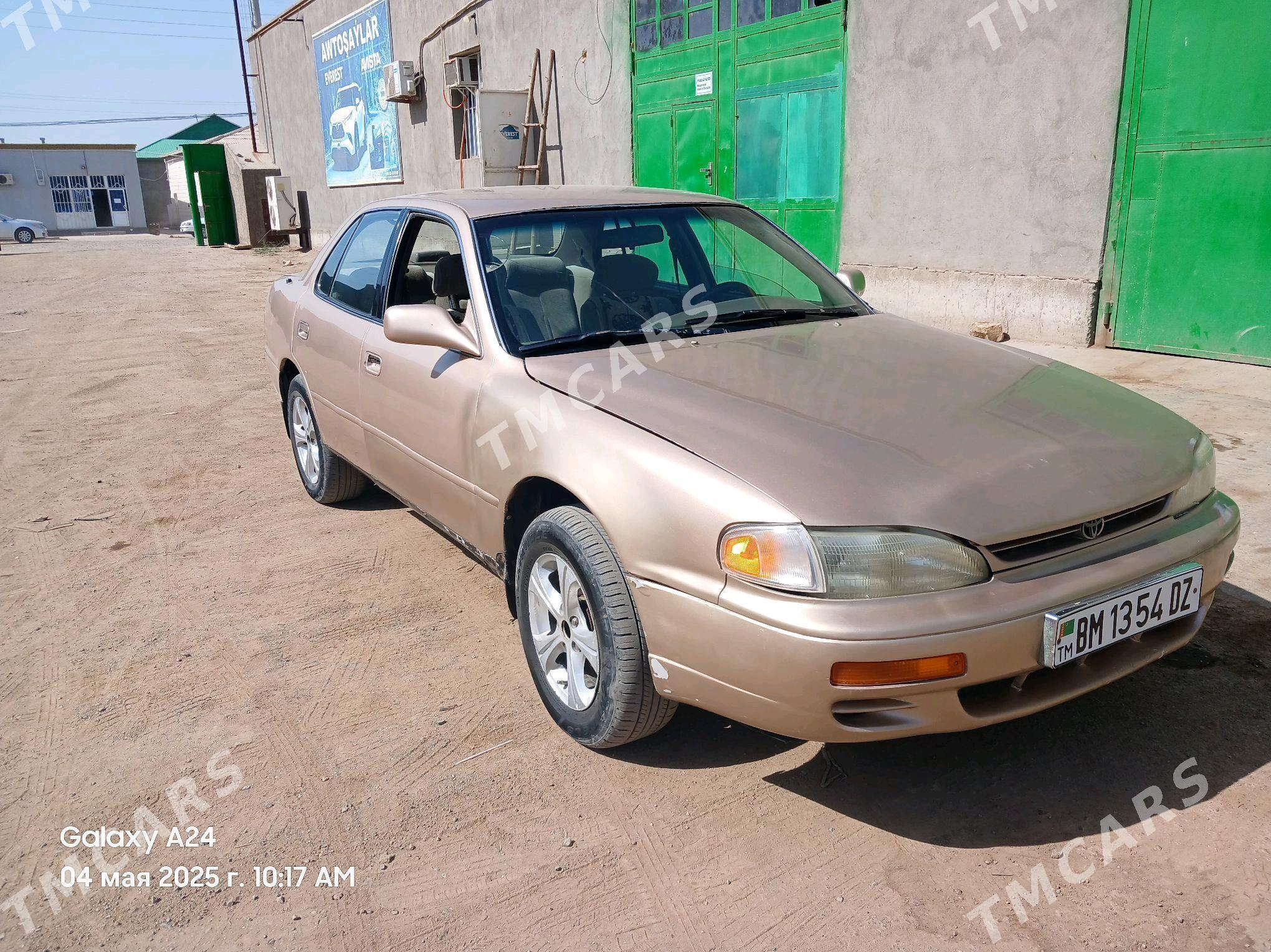 Toyota Camry 1996 - 78 000 TMT - Кёнеургенч - img 3