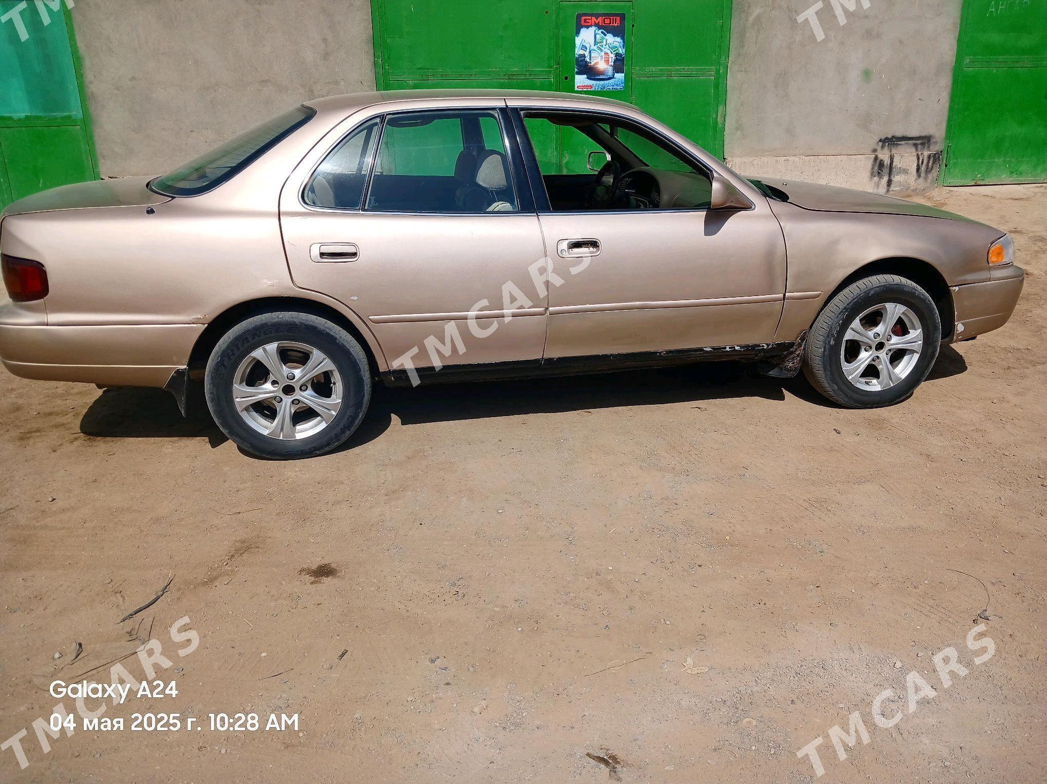 Toyota Camry 1996 - 78 000 TMT - Кёнеургенч - img 6
