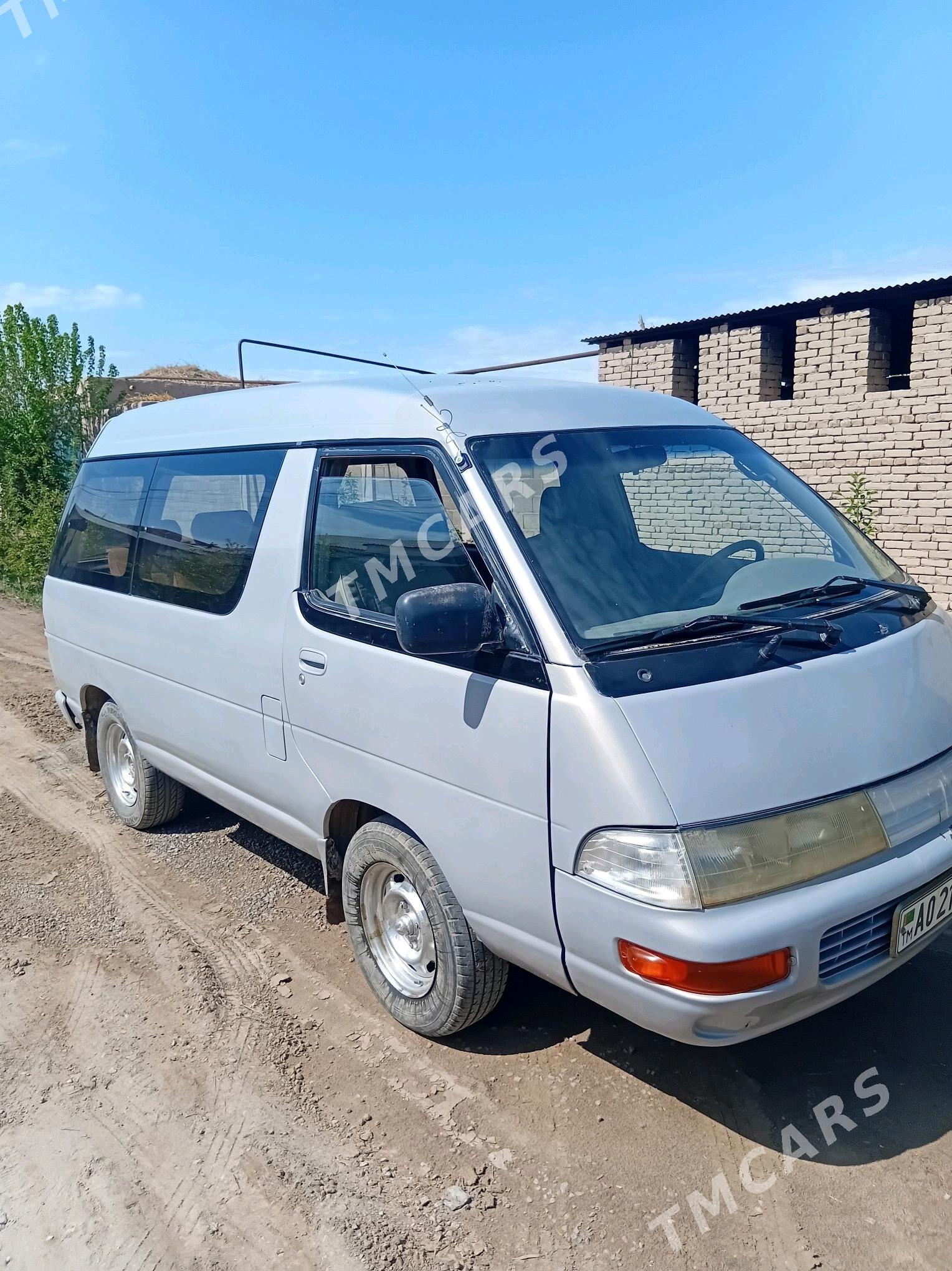 Toyota Town Ace 1995 - 40 000 TMT - Şabat etr. - img 2