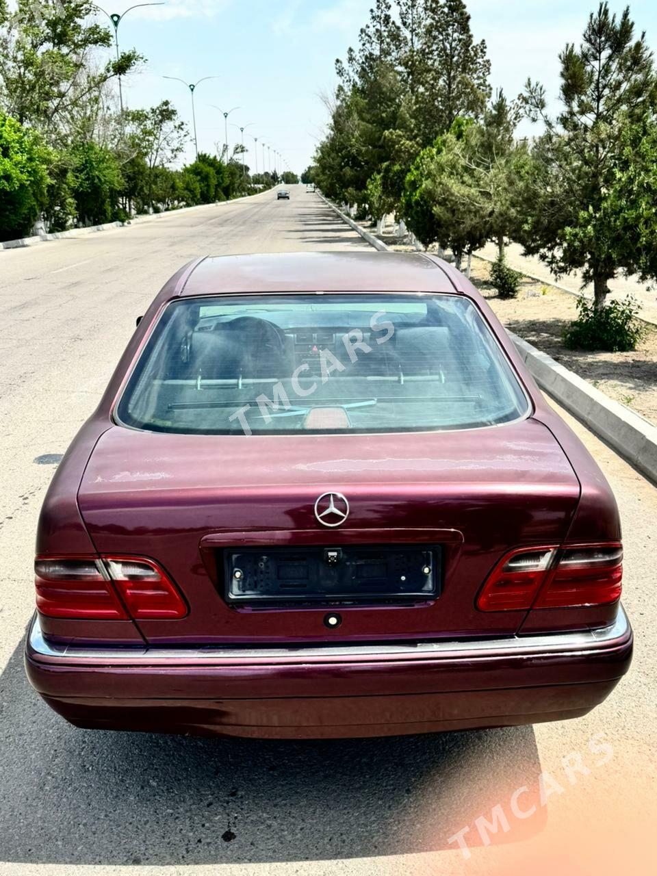 Mercedes-Benz E320 1996 - 64 000 TMT - Türkmenbaşy - img 3