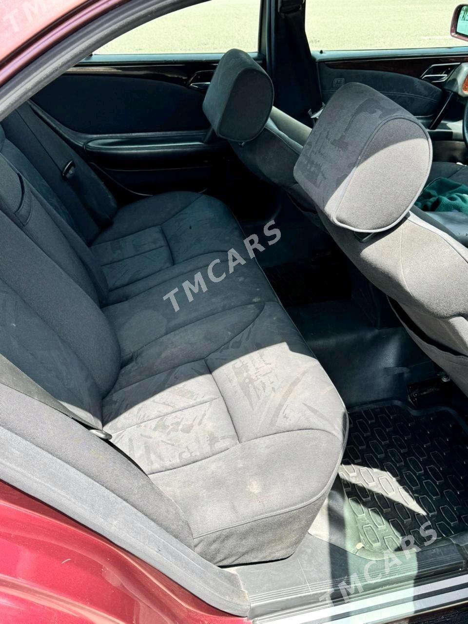 Mercedes-Benz E320 1996 - 64 000 TMT - Türkmenbaşy - img 5