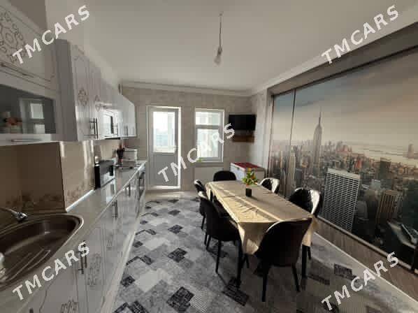 ПРОДАЁТСЯ ПОЛУЭЛИТКА - Türkmenbaşy - img 5