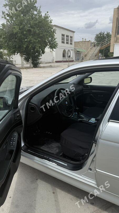 BMW 5 Series 2003 - 140 000 TMT - Balkanabat - img 4