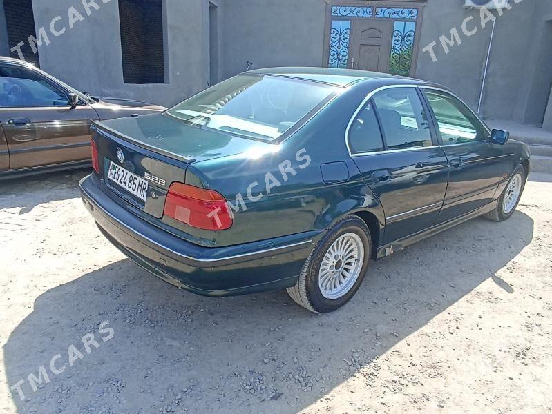 BMW 528 1997 - 65 000 TMT - Мары - img 4