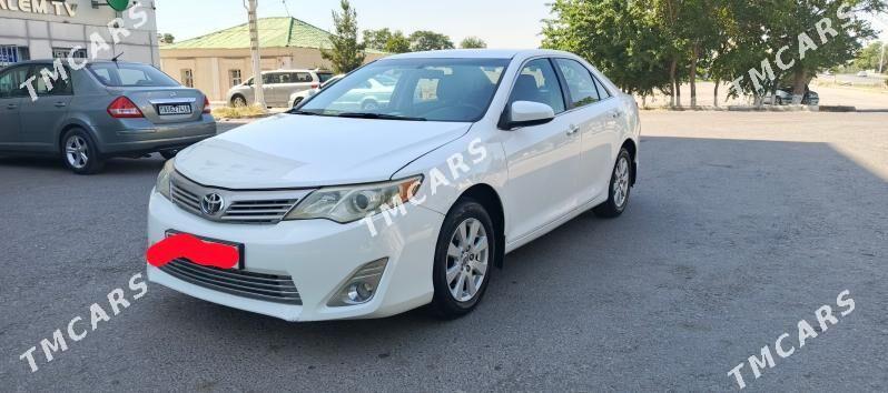Toyota Camry 2012 - 370 000 TMT - Сакар - img 9