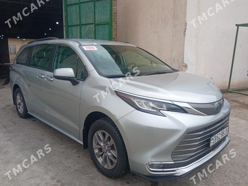 Toyota Sienna 2022 - 475 000 TMT - Дянев - img 6