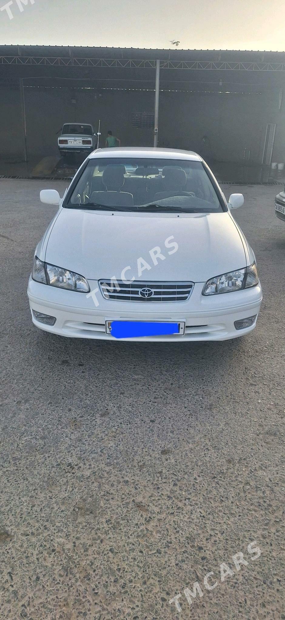 Toyota Camry 2000 - 125 000 TMT - Бабадайхан - img 2