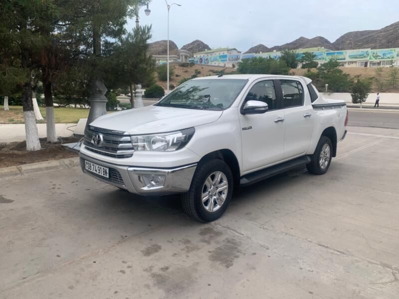 Toyota Hilux 2017 - 455 000 TMT - Туркменбаши - img 7