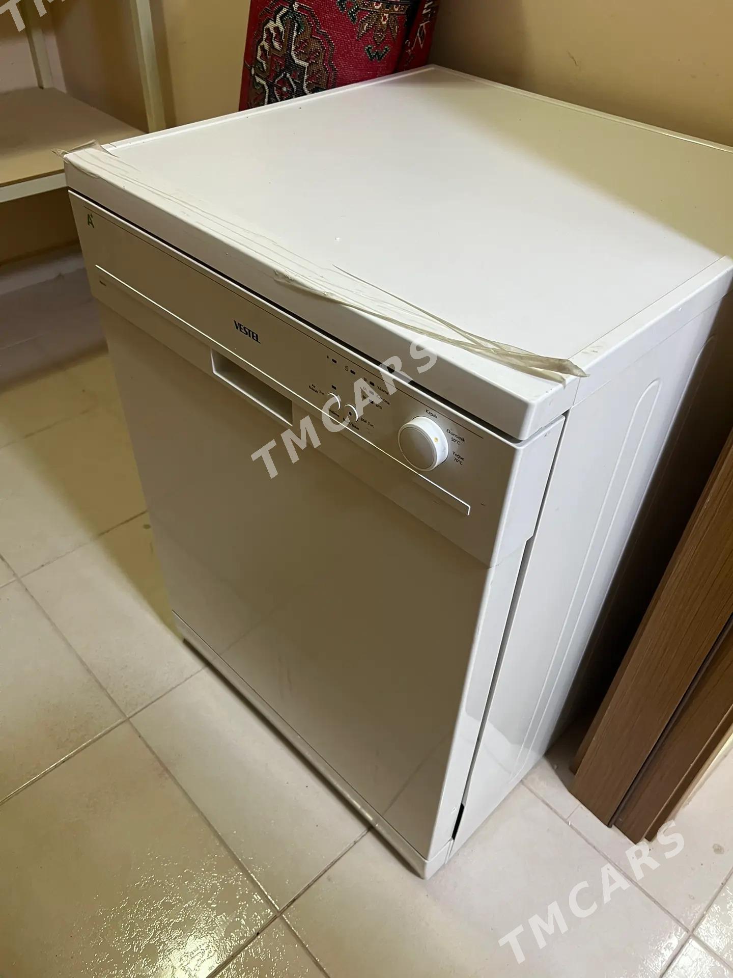 VESTEL - Gurtly - img 2