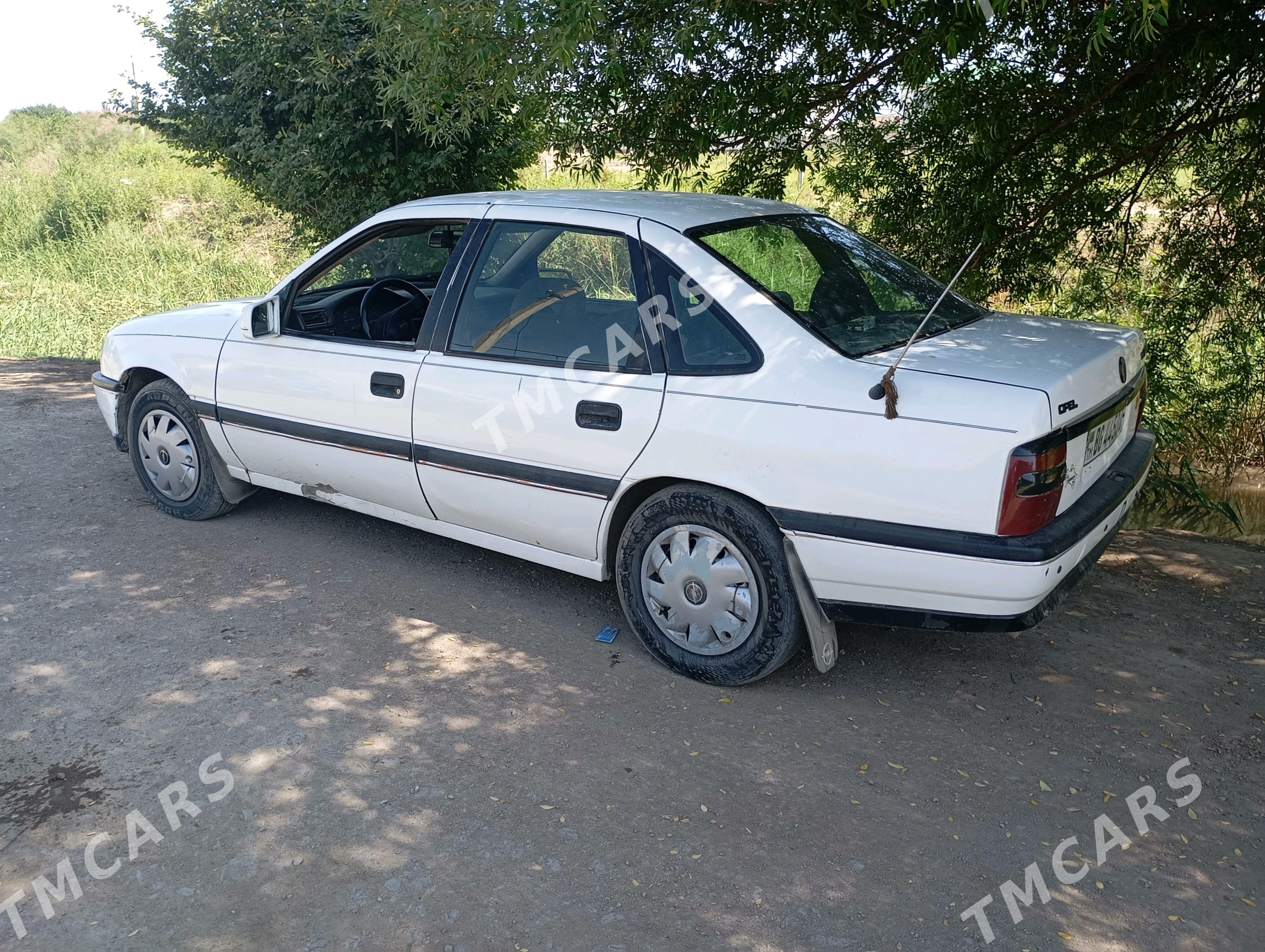 Opel Vectra 1992 - 29 000 TMT - Дашогуз - img 2