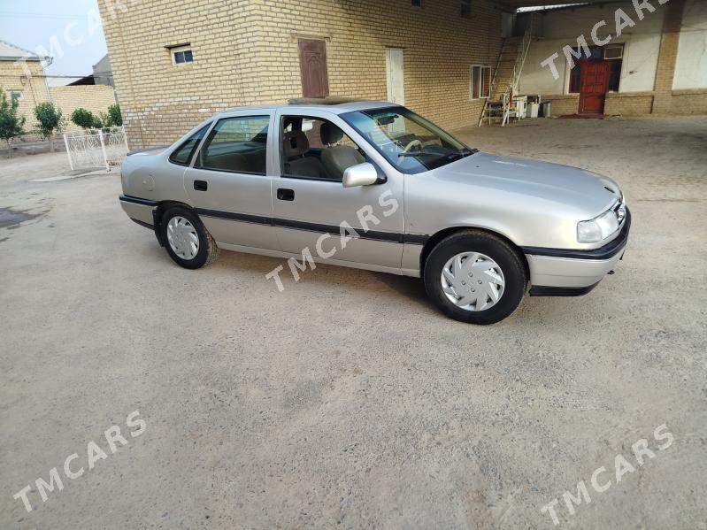Opel Vectra 1992 - 30 000 TMT - Mary - img 5