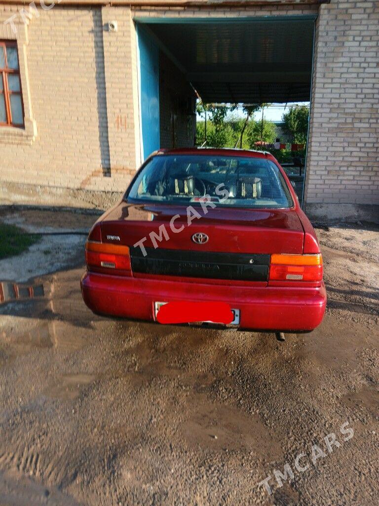 Toyota Corolla 1994 - 55 000 TMT - Çärjew - img 2