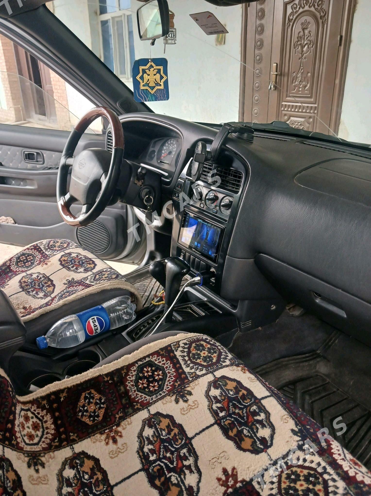 Nissan Pathfinder 1998 - 100 000 TMT - Гурбансолтан Едже - img 5