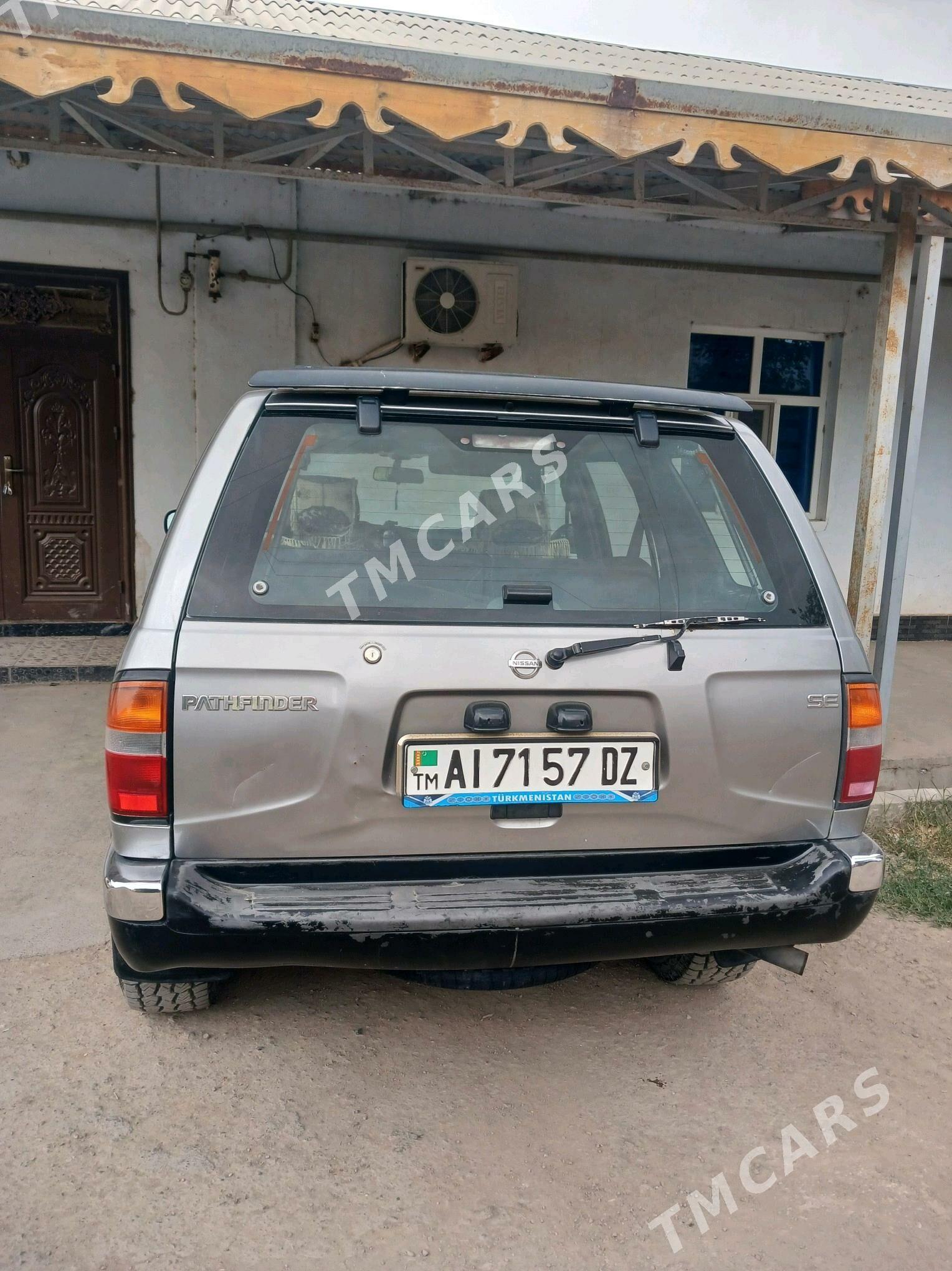 Nissan Pathfinder 1998 - 100 000 TMT - Гурбансолтан Едже - img 3