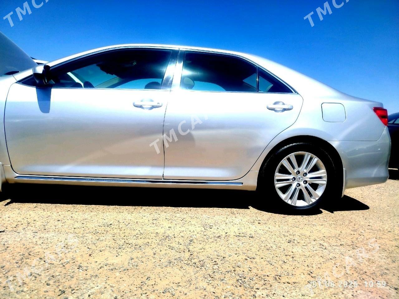 Toyota Camry 2012 - 200 000 TMT - Wekilbazar - img 4