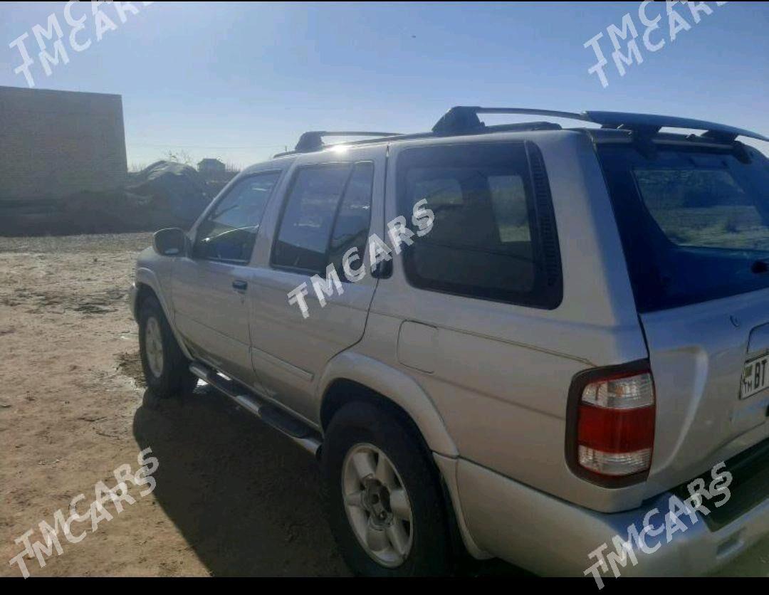 Nissan Pathfinder 2000 - 75 000 TMT - Farap - img 3