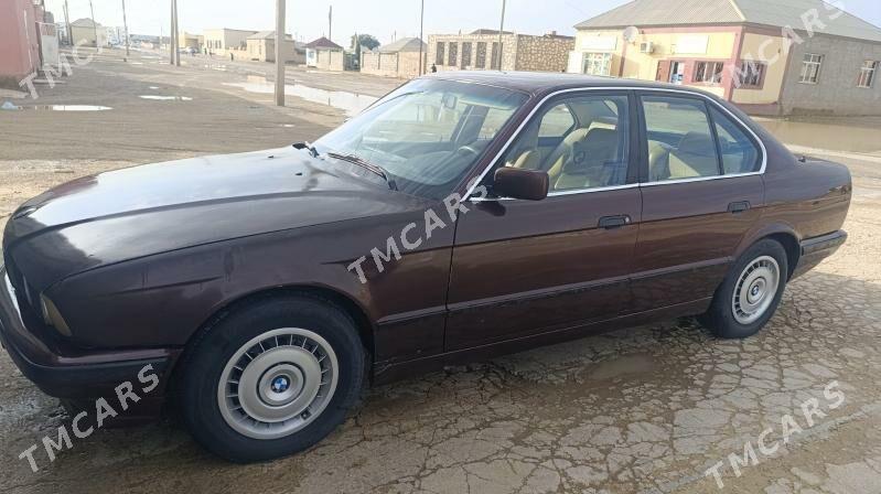 BMW 525 1989 - 52 000 TMT - Гумдаг - img 4