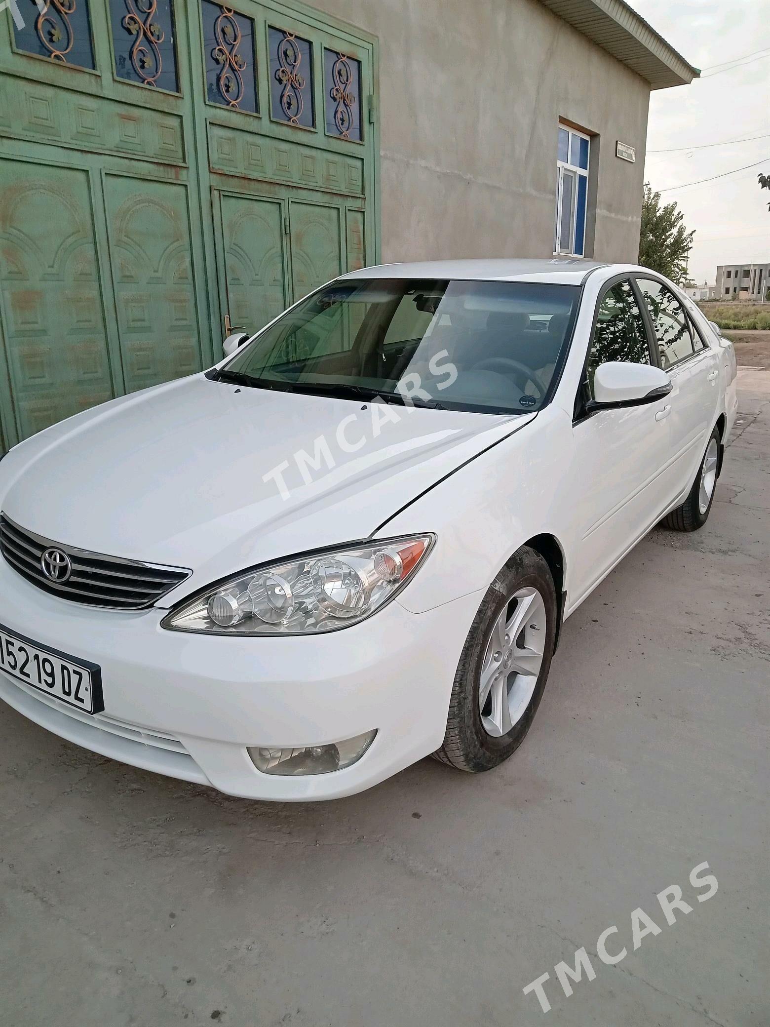 Toyota Camry 2005 - 155 000 TMT - Köneürgenç - img 3
