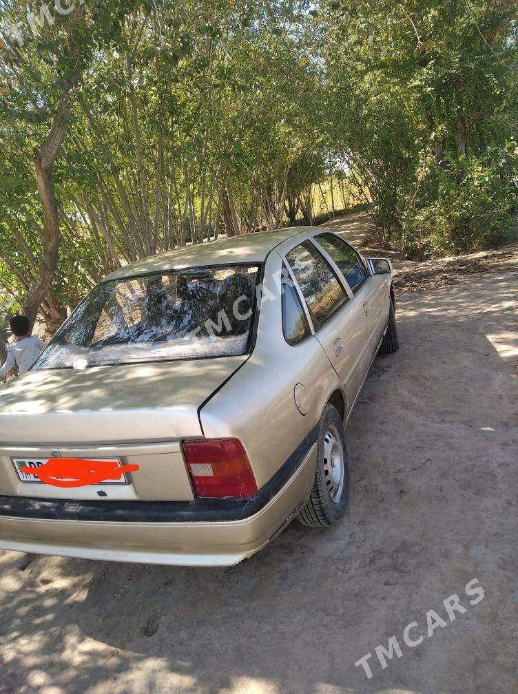 Opel Vectra 1990 - 16 000 TMT - Türkmenbaşy etr. - img 2