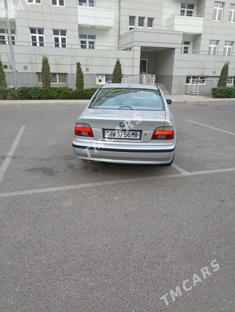 BMW E39 2002 - 120 000 TMT - Mary - img 4