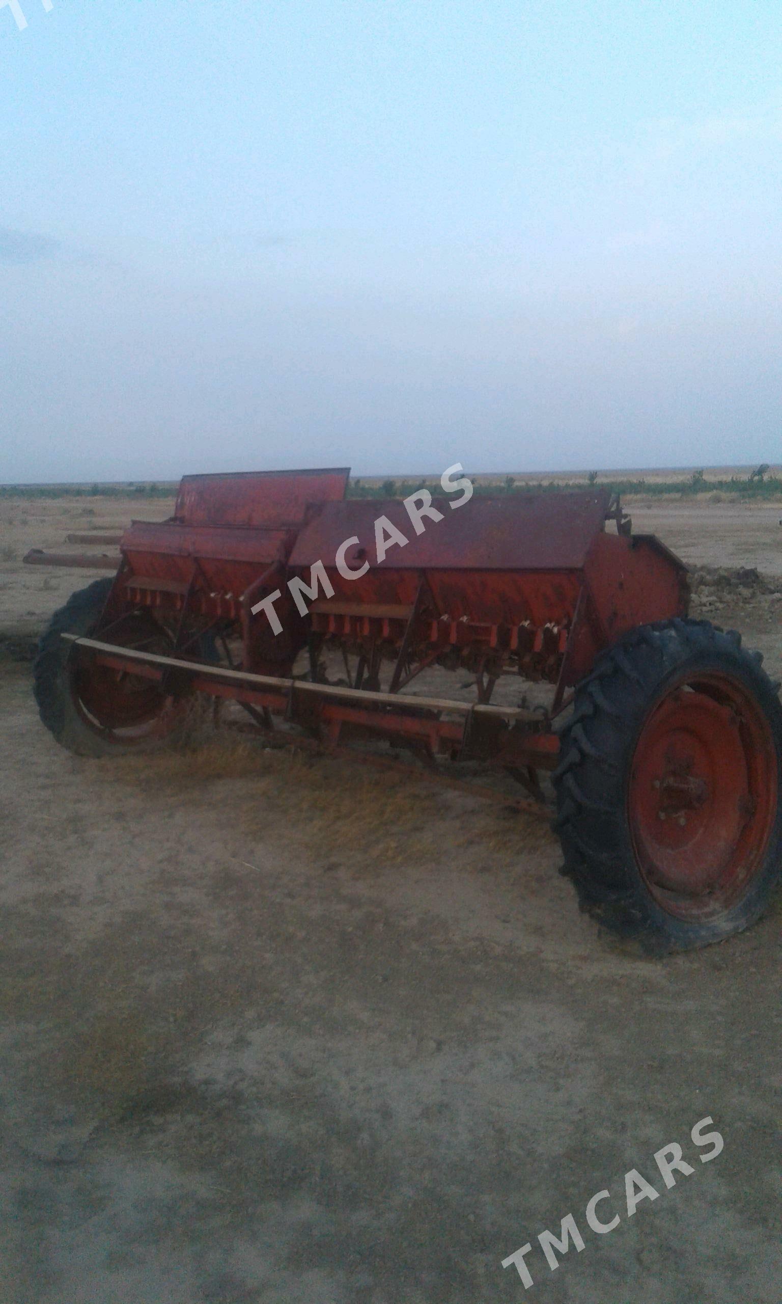 MTZ 82 1995 - 7 500 TMT - Kaka - img 3