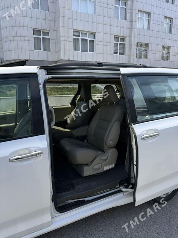Toyota Sienna 2020 - 560 000 TMT - Aşgabat - img 8