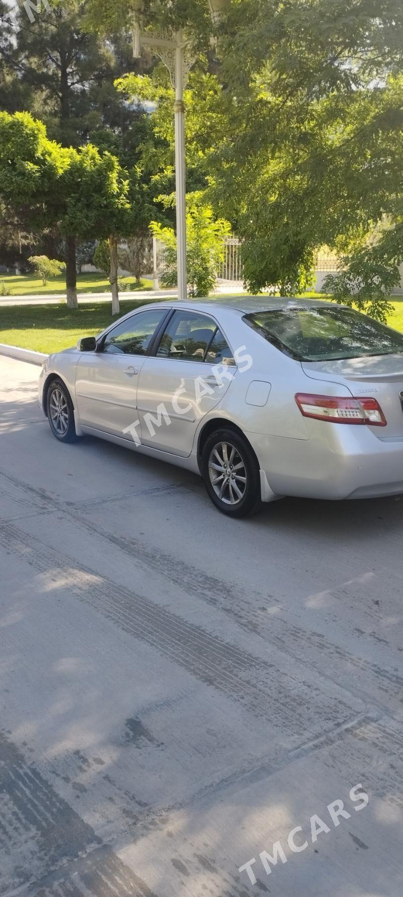 Toyota Camry 2010 - 180 000 TMT - Мары - img 4