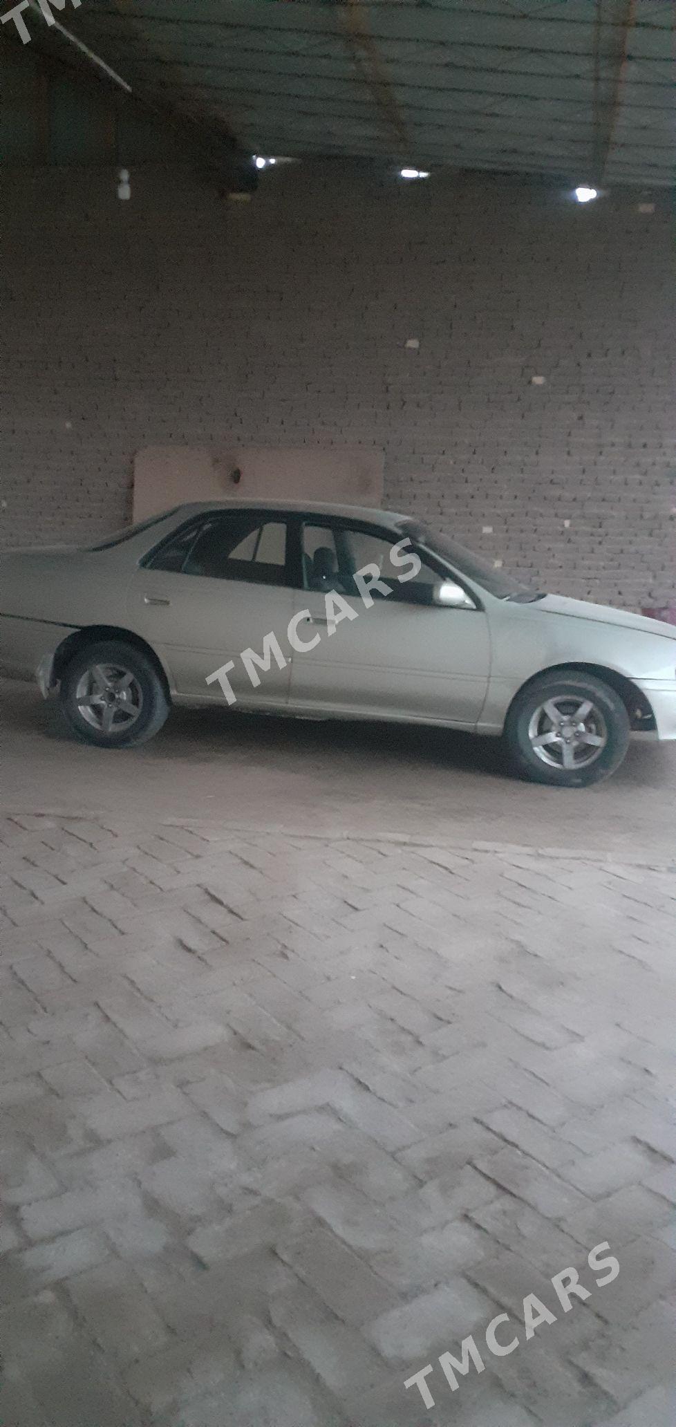 Toyota Carina 1994 - 30 000 TMT - Kerki - img 1