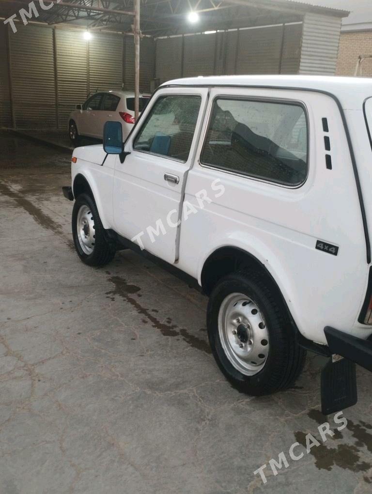 Lada Niva 2003 - 46 000 TMT - Сакарчага - img 4