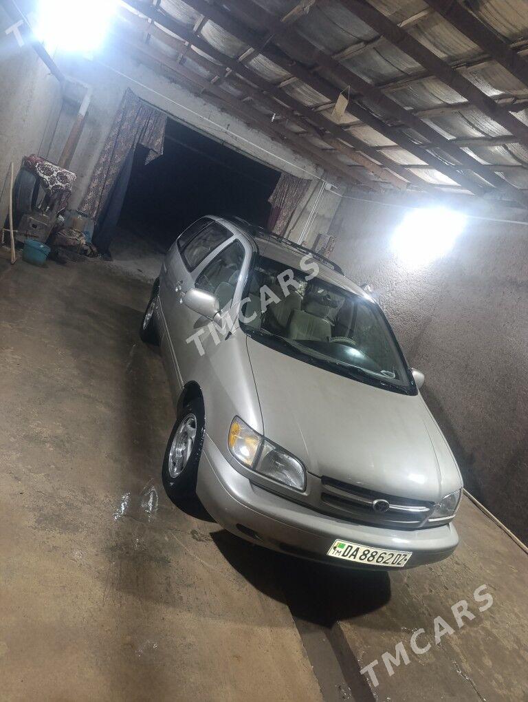Toyota Sienna 2000 - 160 000 TMT - Akdepe - img 4