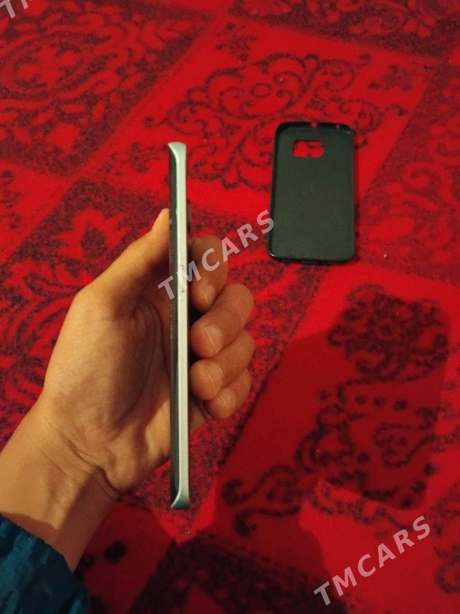 s6 edge - Bäherden - img 2