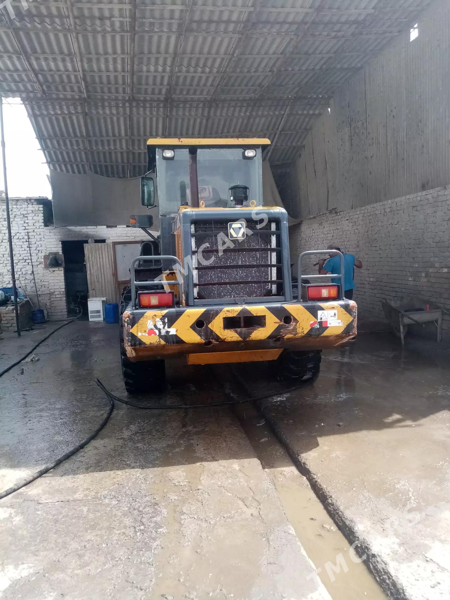 XCMG LW300F 2014 - 460 000 TMT - Туркменабат - img 5