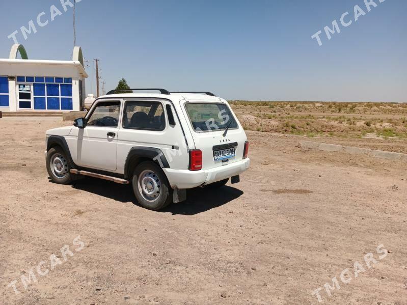 Lada Niva 2010 - 65 000 TMT - Gurbansoltan Eje - img 3