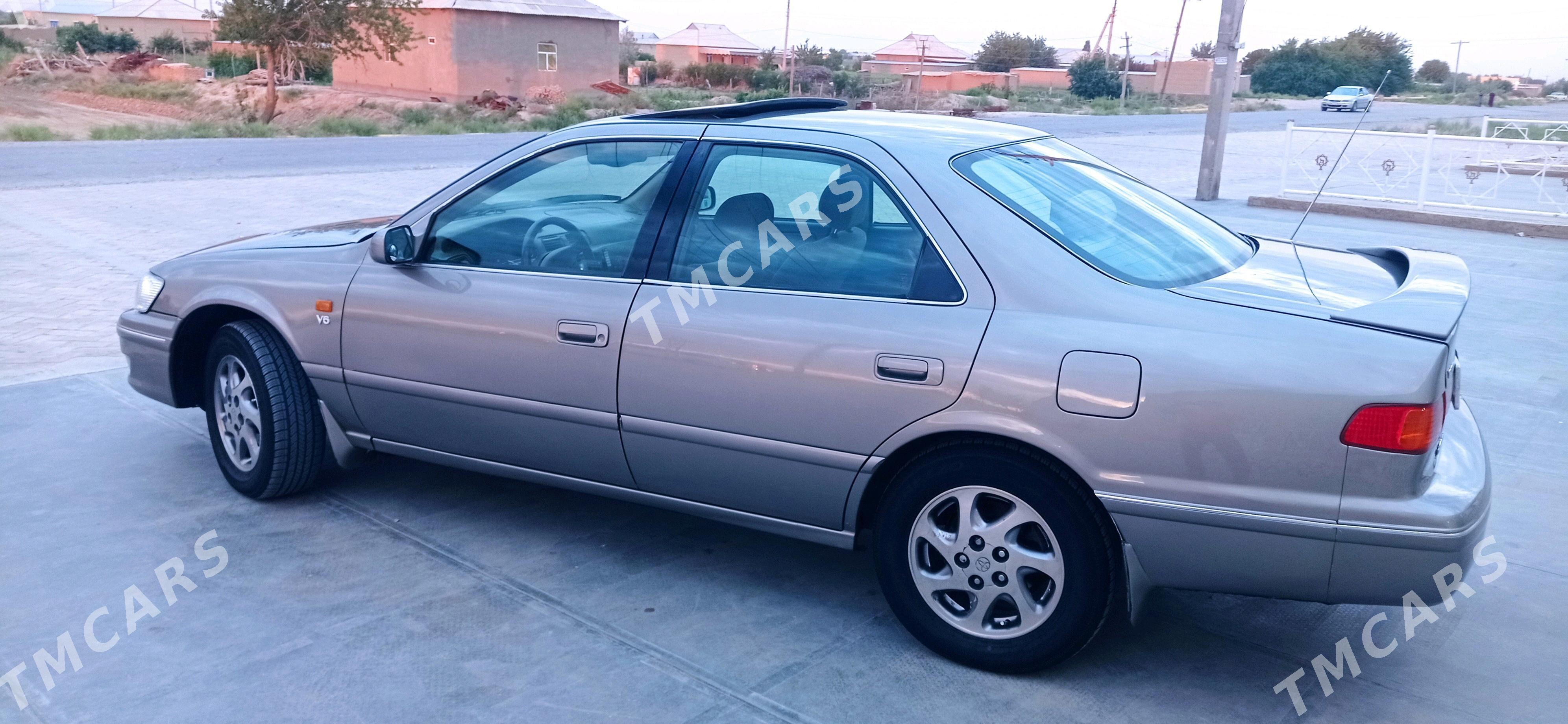 Toyota Camry 1999 - 130 000 TMT - Baýramaly - img 6